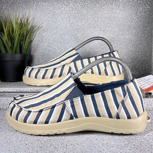NWT Soft Science Durango Canvas Striped Slip On Sneakers Shoes Size 8